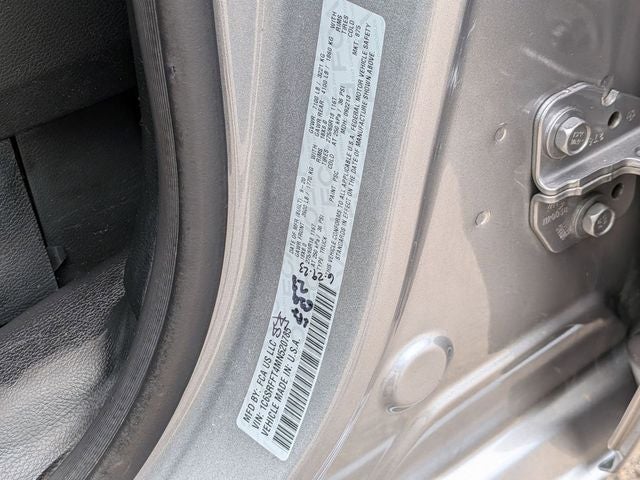 2021 RAM 1500 Big Horn Crew Cab 4x4 5'7' Box