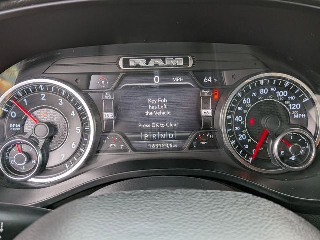 2020 RAM 1500 Big Horn Crew Cab 4x4 5'7' Box