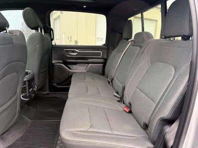 2020 RAM 1500 Big Horn Crew Cab 4x4 5'7' Box