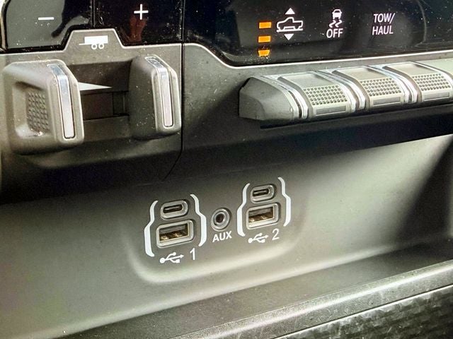 2023 RAM 1500 Limited Crew Cab 4x4 5'7' Box