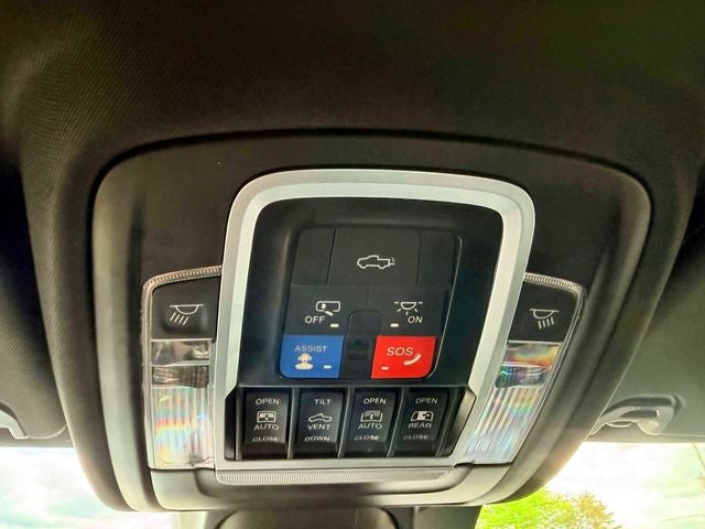 2023 RAM 1500 Limited Crew Cab 4x4 5'7' Box