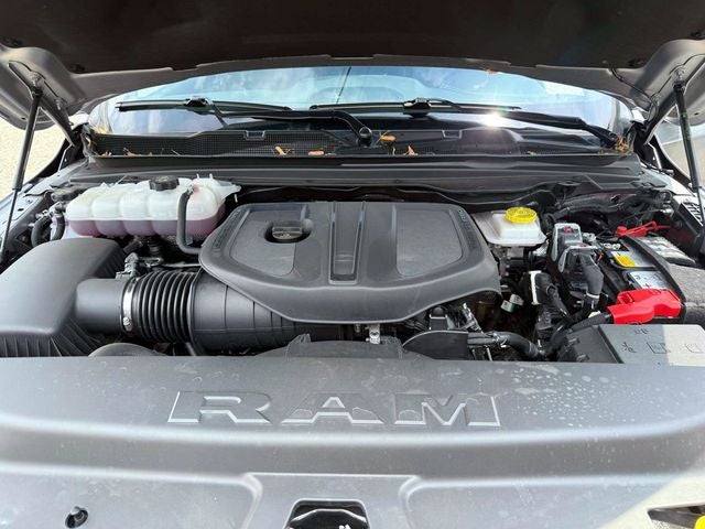 2026 RAM 1500 Laramie Crew Cab 4x4 5'7' Box