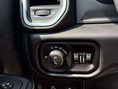 2026 RAM 1500 Laramie Crew Cab 4x4 5'7' Box