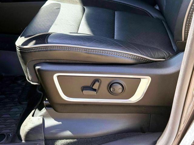 2024 RAM 1500 Laramie Crew Cab 4x4 5'7' Box