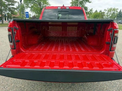 2021 RAM 1500 Laramie Crew Cab 4x4 5'7' Box