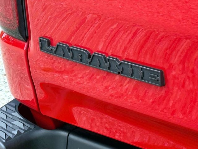 2021 RAM 1500 Laramie Crew Cab 4x4 5'7' Box
