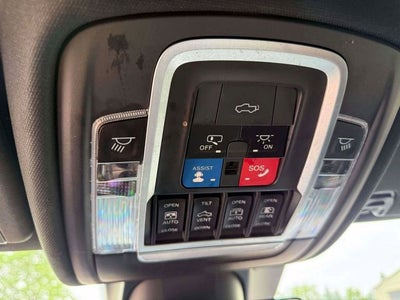 2021 RAM 1500 Laramie Crew Cab 4x4 5'7' Box