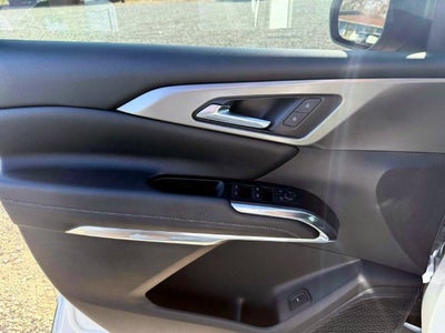 2024 Chevrolet Traverse LS
