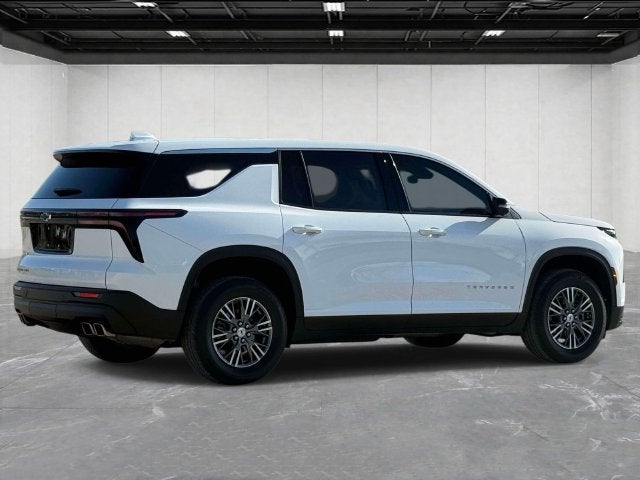 2024 Chevrolet Traverse LS