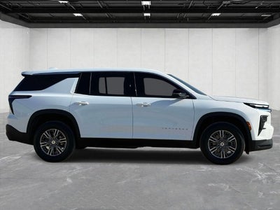 2024 Chevrolet Traverse LS