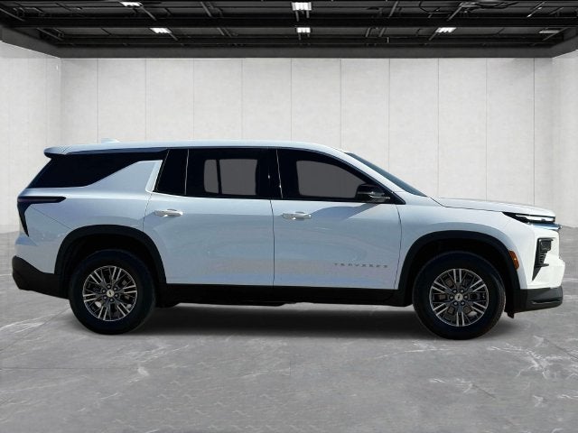 2024 Chevrolet Traverse LS