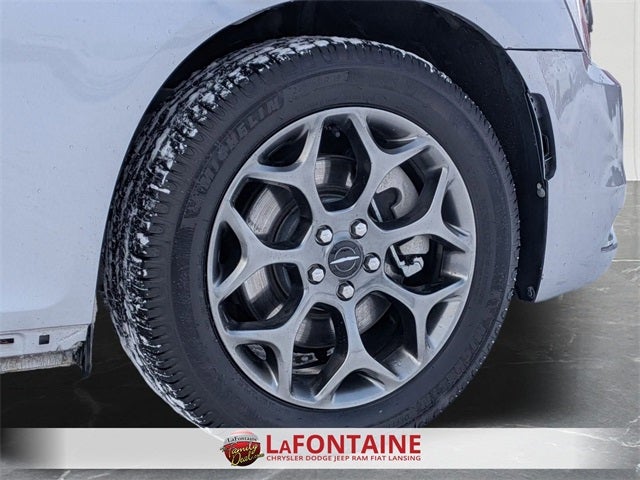 2015 Chrysler 300 300S