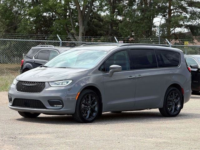 2022 Chrysler Pacifica Touring L AWD