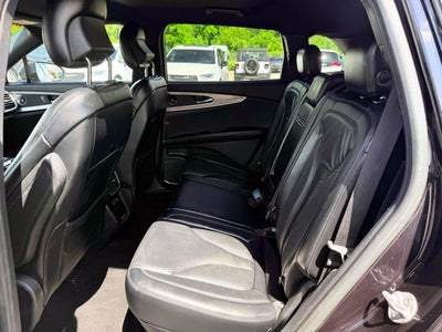 2019 Lincoln Nautilus Select