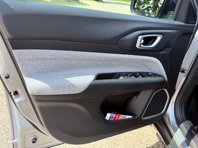 2024 Jeep Compass Latitude Lux FWD