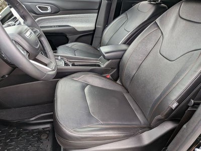 2023 Jeep Compass Latitude Lux FWD