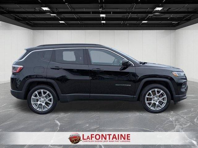 2023 Jeep Compass Latitude Lux FWD