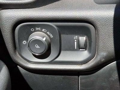 2021 RAM 2500 Tradesman Crew Cab 4x4 6'4' Box