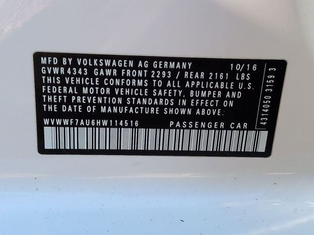 2017 Volkswagen Golf R 4-Door w/DCC & Navigation