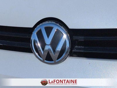 2017 Volkswagen Golf R 4-Door w/DCC & Navigation
