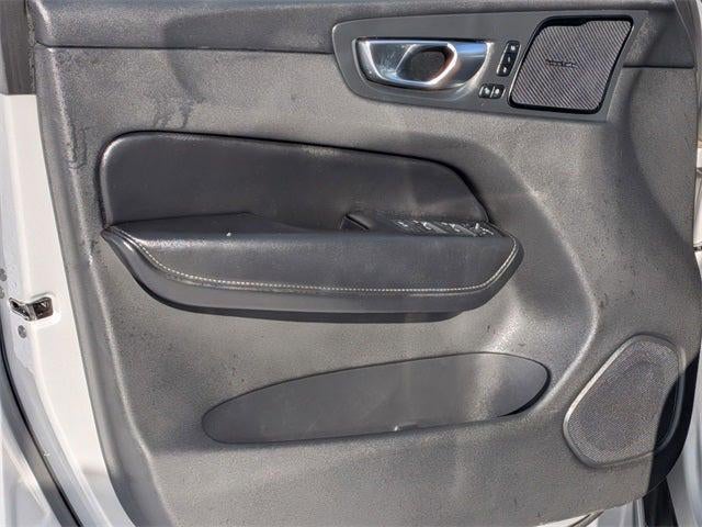 2022 Volvo XC60 B5 Inscription