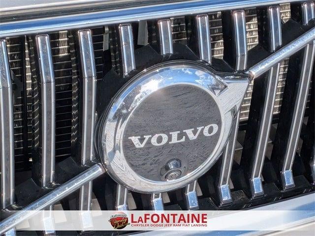 2022 Volvo XC60 B5 Inscription