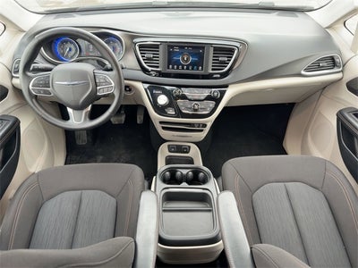 2020 Chrysler Pacifica Touring