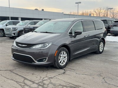 2020 Chrysler Pacifica Touring