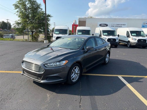 2016 Ford Fusion SE