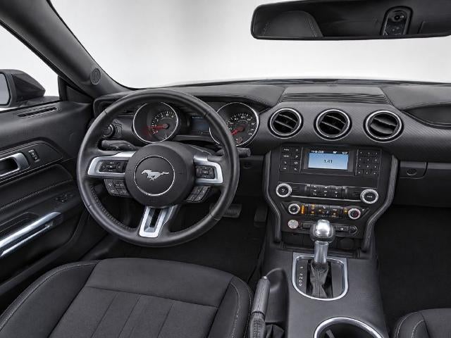 2020 Ford Mustang EcoBoost
