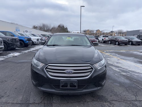 2017 Ford Taurus SE