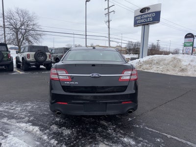2017 Ford Taurus SE