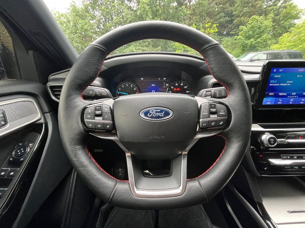 2023 Ford Explorer ST-Line