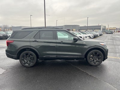 2023 Ford Explorer ST-Line