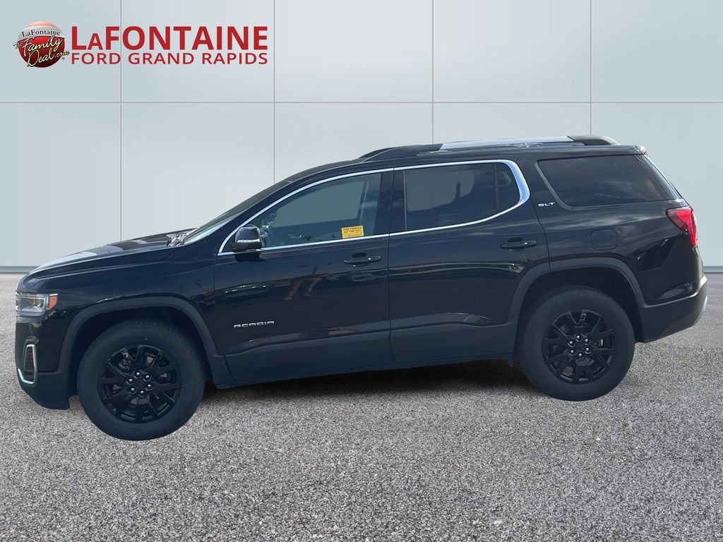 2023 GMC Acadia SLT