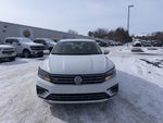 2017 Volkswagen Passat 1.8T R-Line