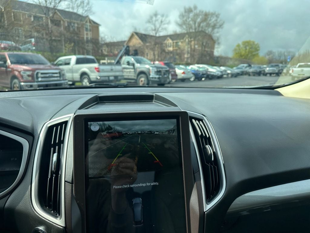 2021 Ford Edge SE