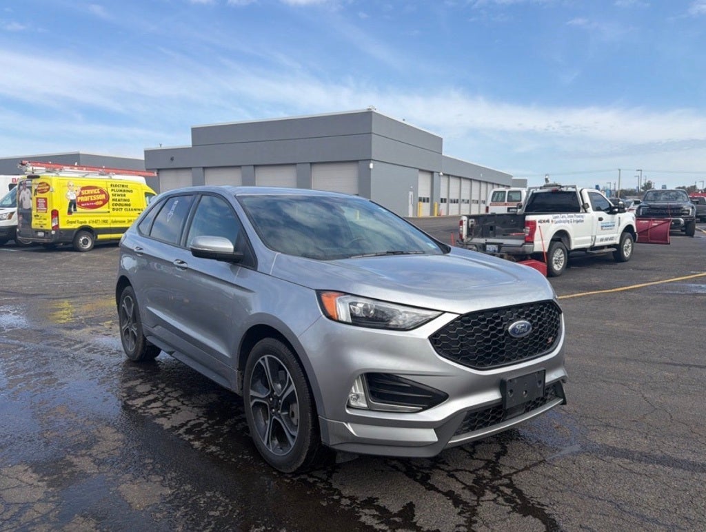 2022 Ford Edge ST