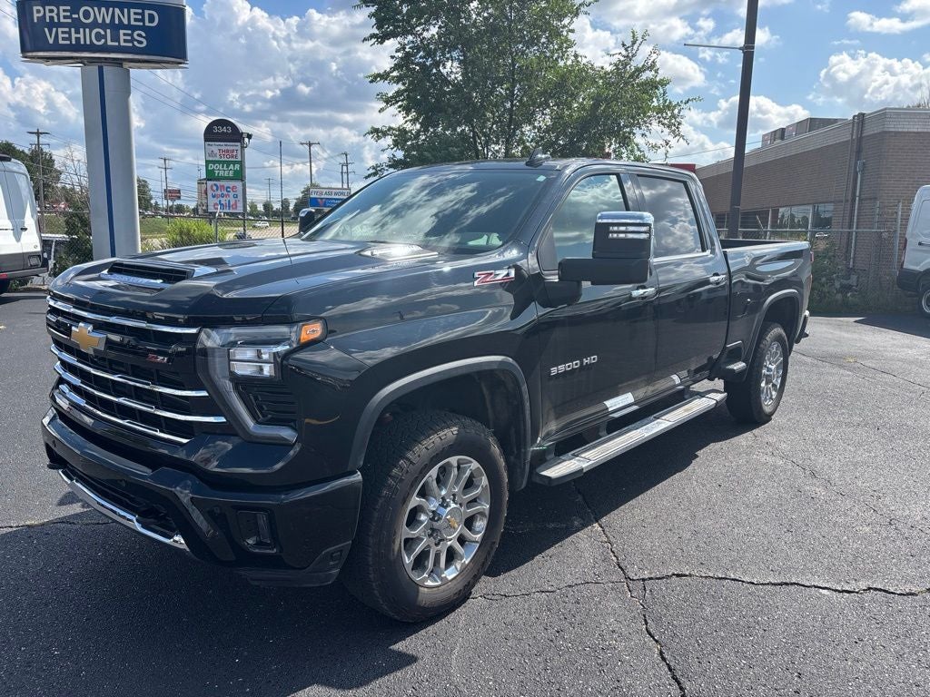 2025 Chevrolet Silverado 3500HD LTZ