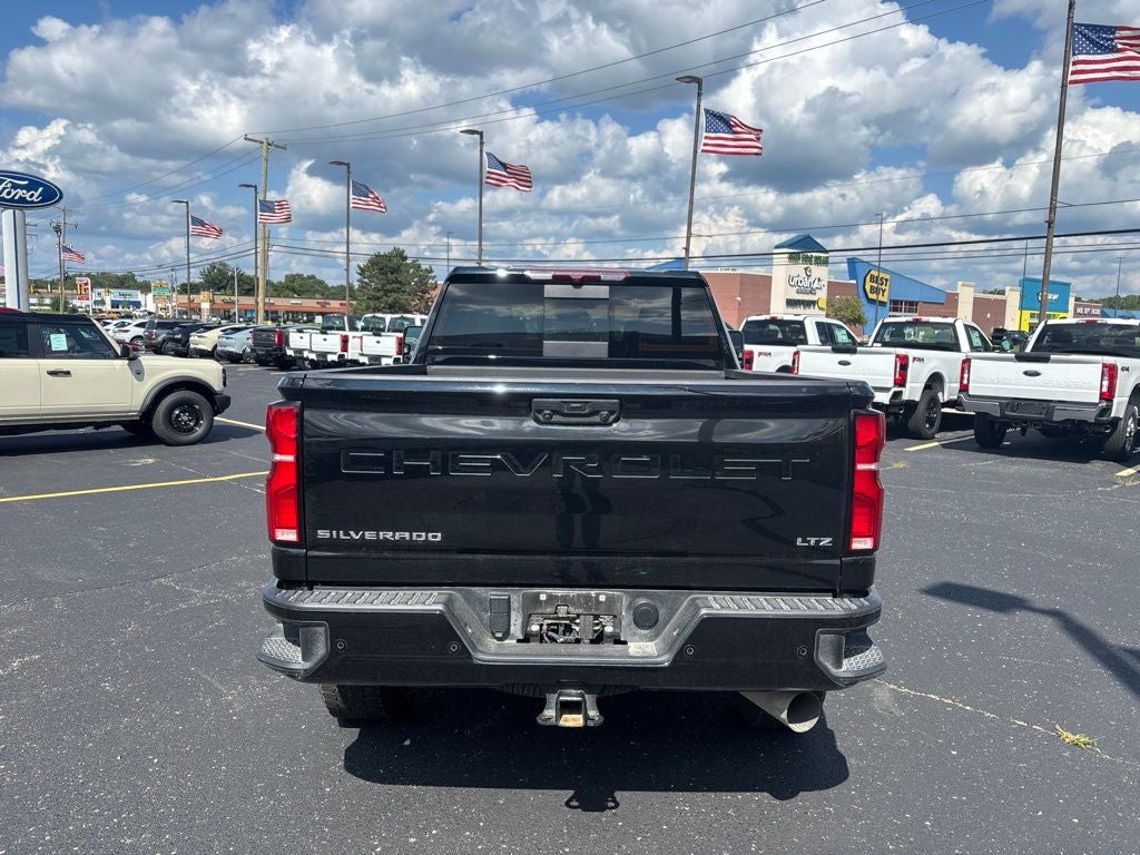 2025 Chevrolet Silverado 3500HD LTZ