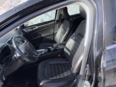 2015 Ford Fusion Hybrid SE