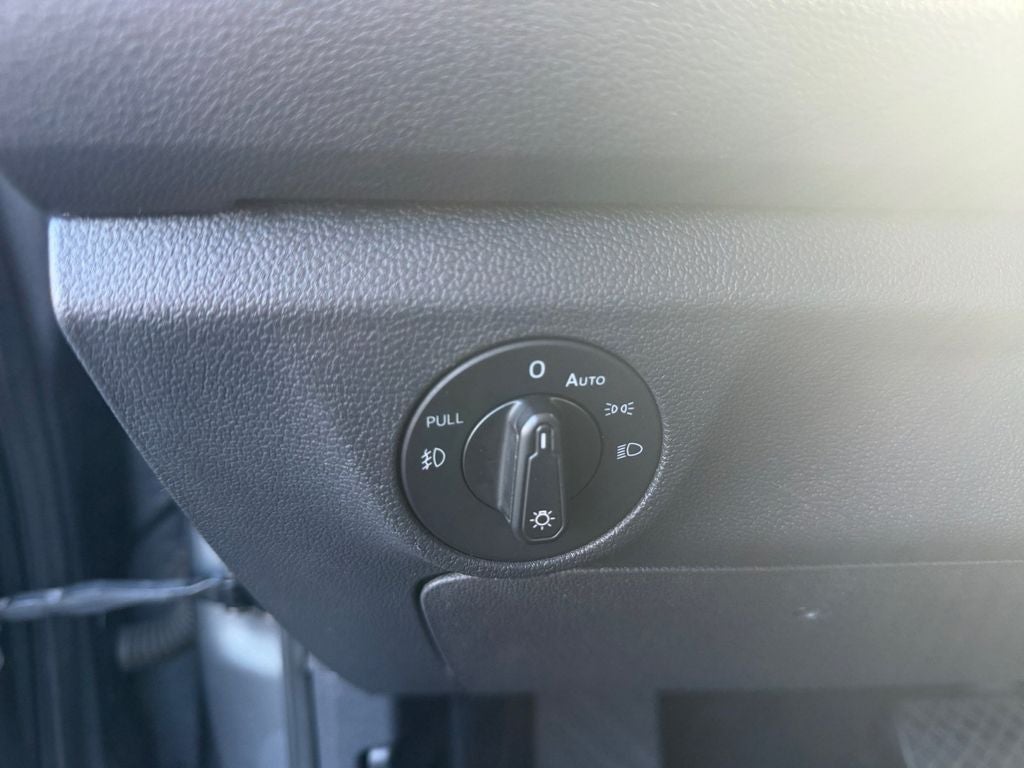2019 Volkswagen Jetta R-Line