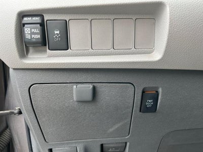 2018 Toyota Sienna XLE 8 Passenger