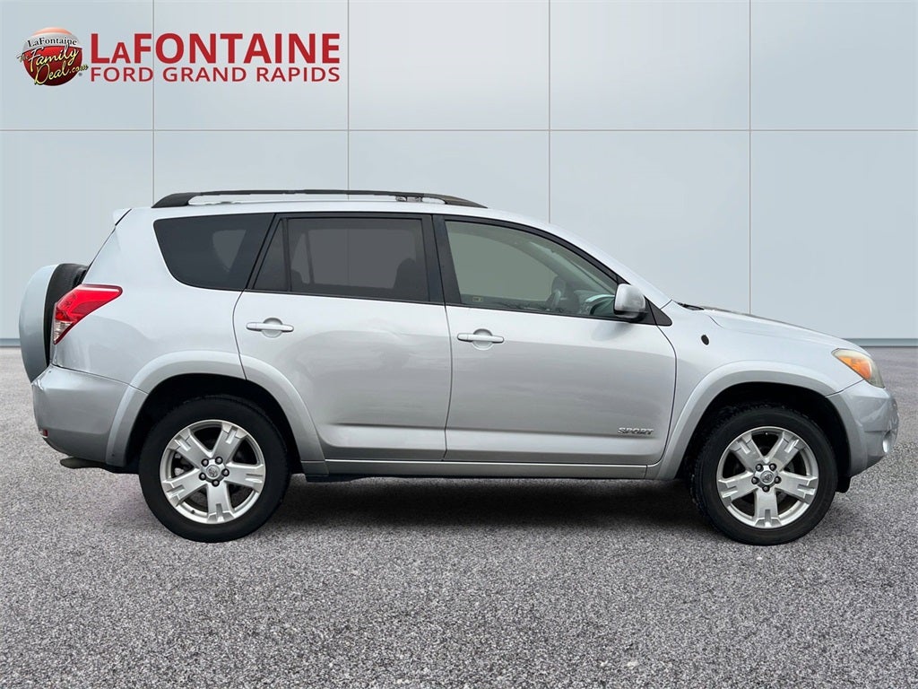 2007 Toyota RAV4 Sport