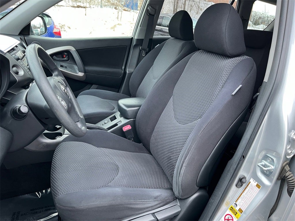 2007 Toyota RAV4 Sport