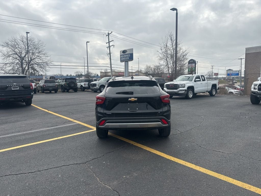 2025 Chevrolet Trax LT