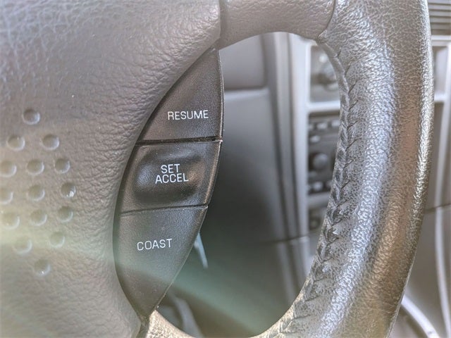 2004 Ford Mustang V6 Deluxe