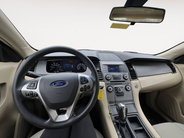 2017 Ford Taurus SE