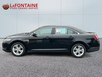 2017 Ford Taurus SE