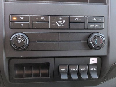 2025 Ford F-750SD Base XL